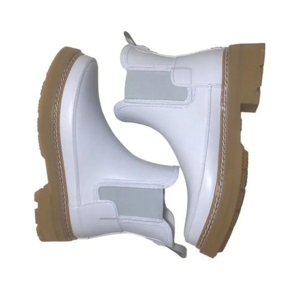 HUNTER Refined Stitch Chelsea Boots Size 10 Spurrey White NWOT